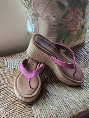 Zodiac Pink Platform Wedge Flip Flops